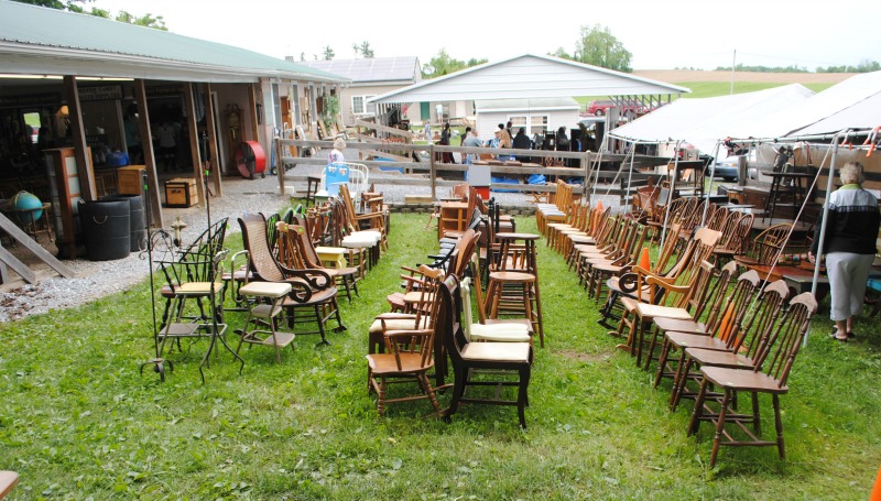 Spend the day at the auction and find tons of unique, vintage pieces. 