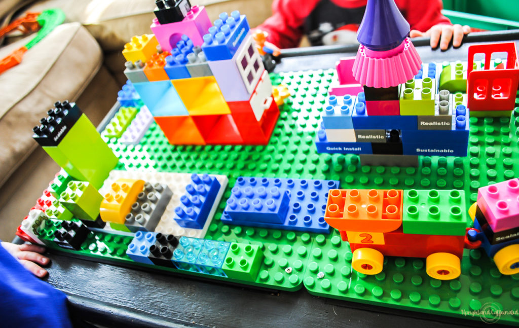 This DIY Lego table was so easy to make by upcycling a coffee table 