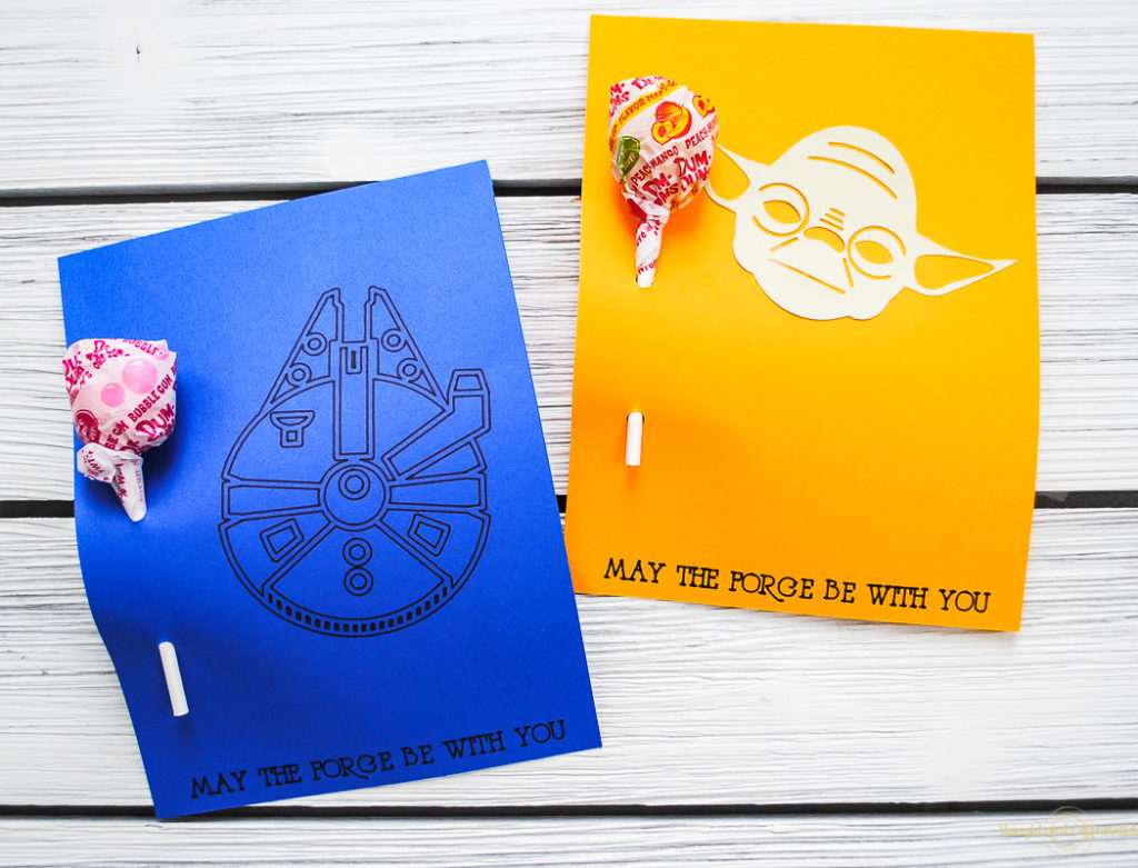 Full tutorial on how to make these adorable Star Wars Valentines Cards for your kid's classmates!
